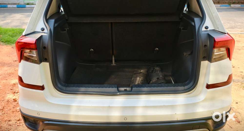 Skoda Kushaq 1.0 Tsi Style At, 2021, Petrol