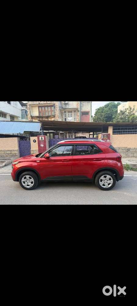 Hyundai Venue S Turbo, 2019, Petrol