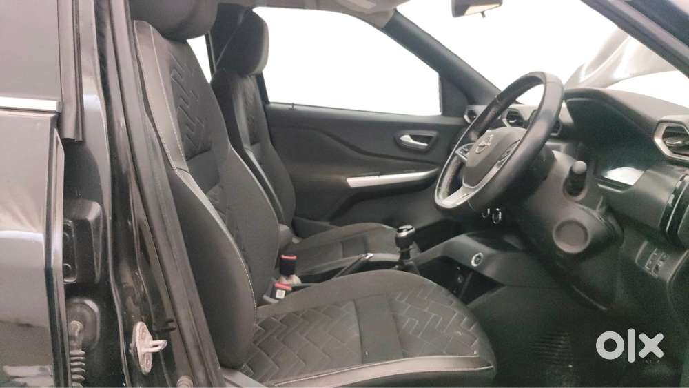 Nissan Magnite 1.0 Xv Premium, 2021, Petrol