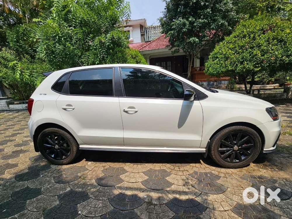 Well Maintained Car Selling Due To Going Abroad