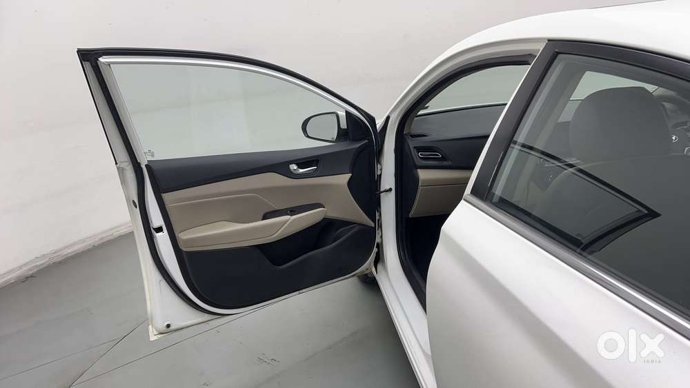 Hyundai Verna 1.5 Sx (o) Vtvt Ivt, 2021, Petrol