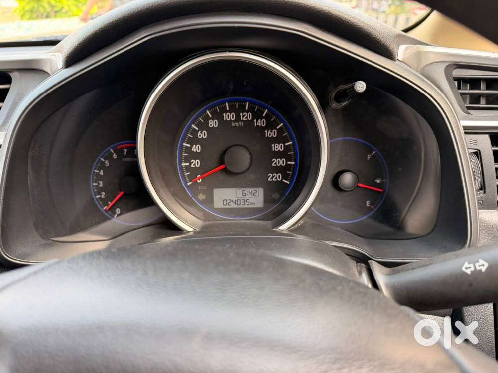 2016 Honda Jazz 24000 Km Driven Petrol Manual 1 Own Mint Condition