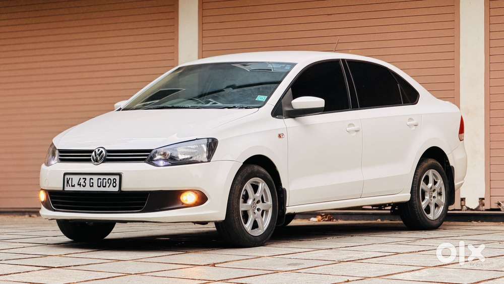 Volkswagen Vento 1.2 Tsi Highline Plus At, 2014, Petrol