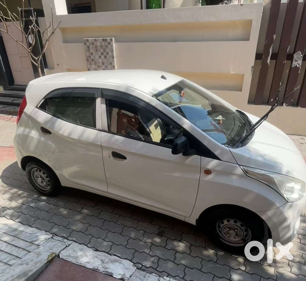 Hyundai Eon Petrol Manual 2012 Model