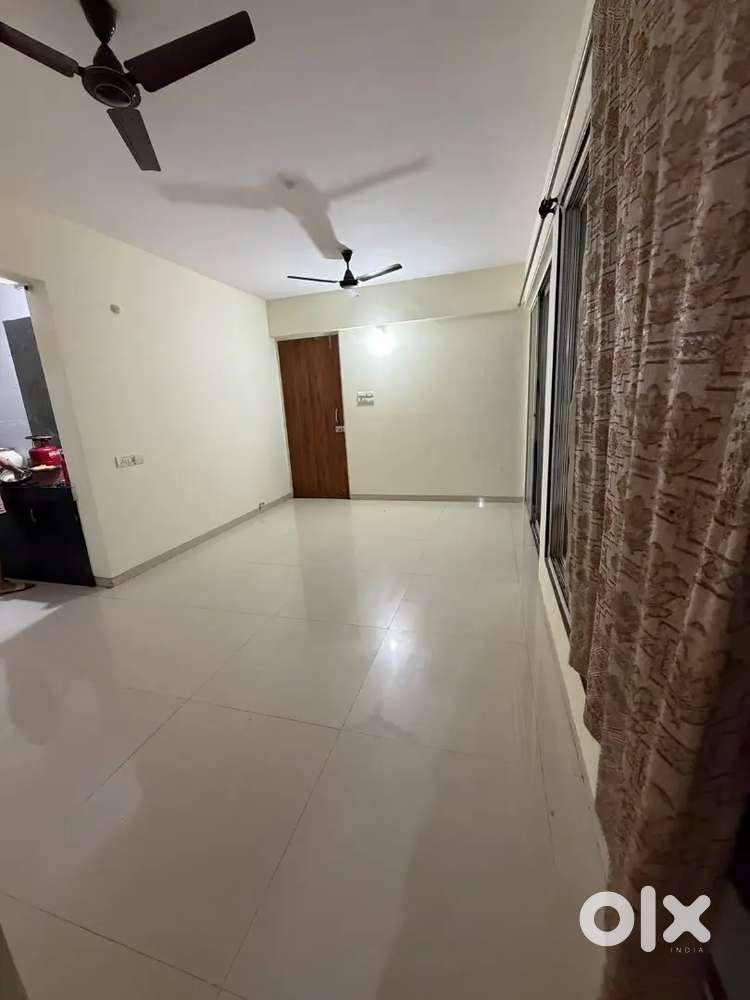 Required 1Female Flatmate for 2bhk flat