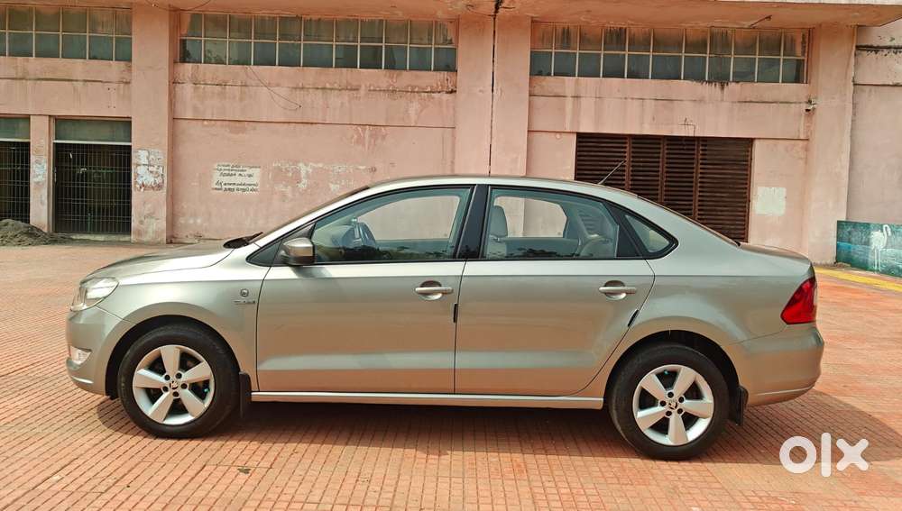 Skoda Rapid 2013-2016 1.6 Mpi At Elegance, 2014, Petrol