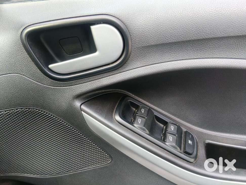 Ford Figo Titanium At, 2015, Petrol