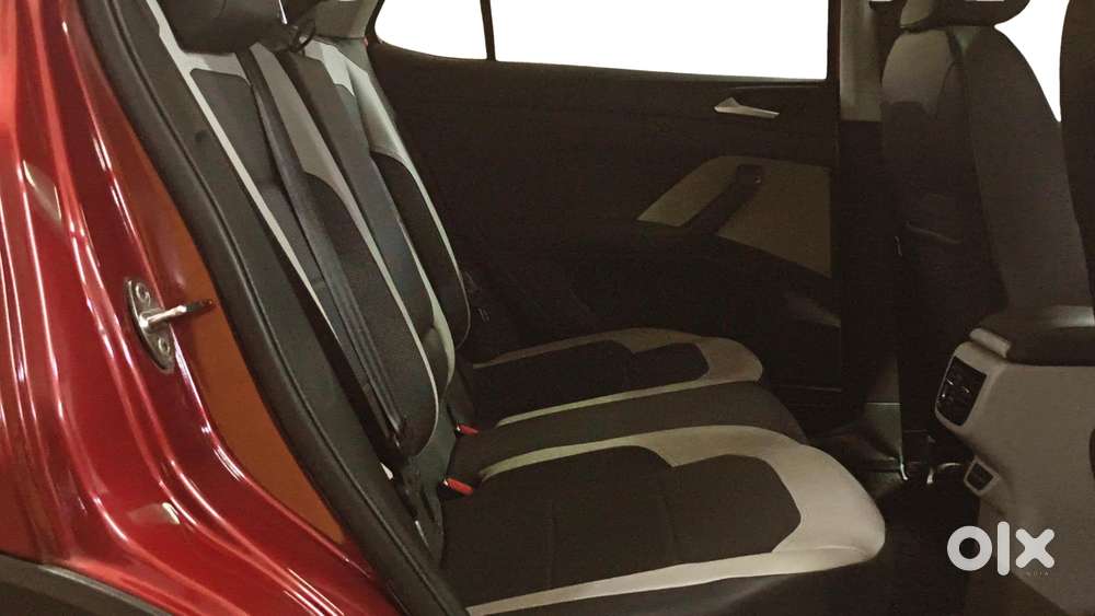 Volkswagen Taigun 1.0 Tsi Topline At, 2022, Petrol