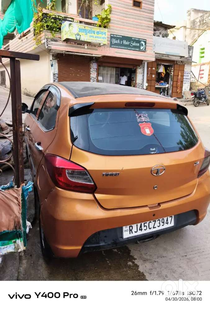 Well Condition, Original 2 Remote Key, 4 Power Window, Back Camera