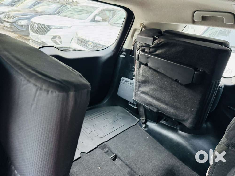 Toyota Innova Crysta 2.4 V 8 Str, 2017, Diesel