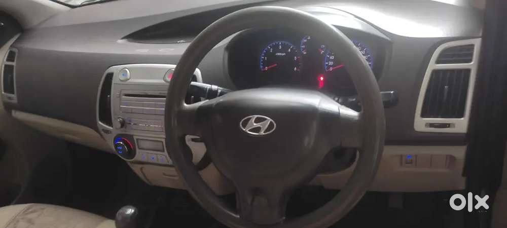 Hyundai I20 Magna Sportz 2011 With 85000 Km Driven