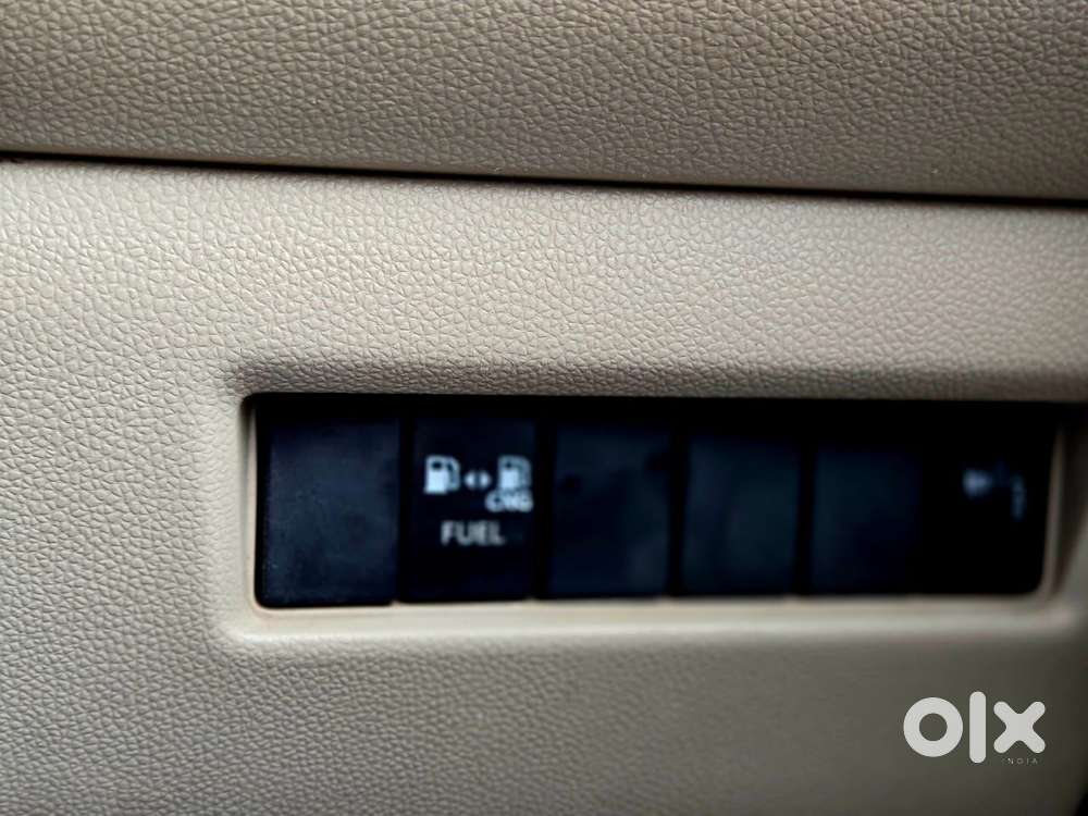 Maruti Suzuki Swift Dzire 1.3 Vxi, 2022, Cng & Hybrids