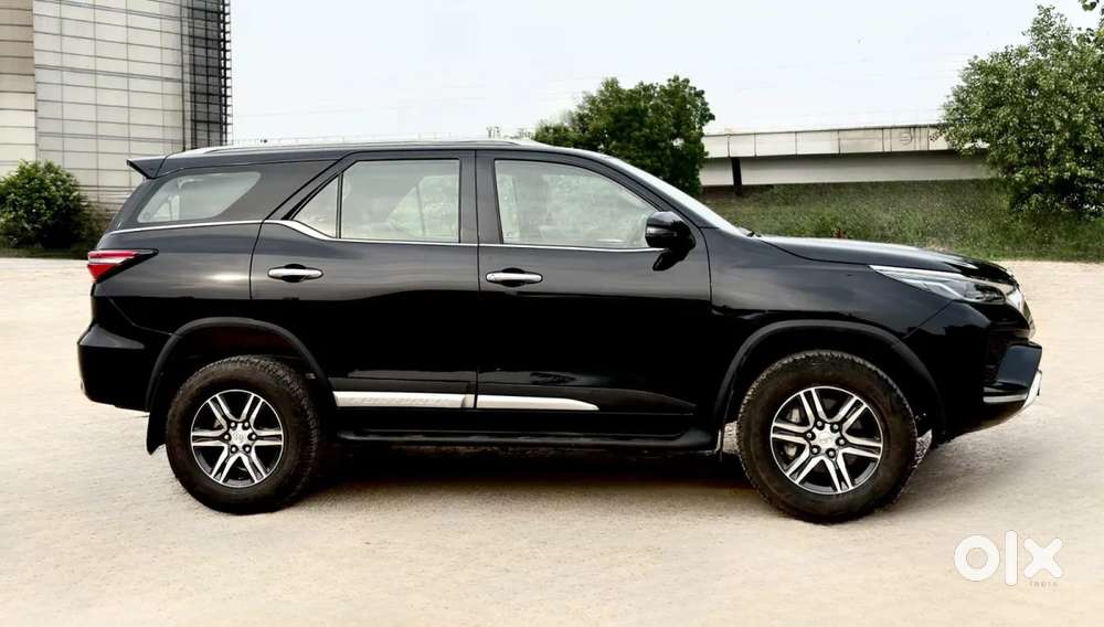 Toyota Fortuner [2021-ongoing] 2.7 2wd Petrol At, 2024, Petrol