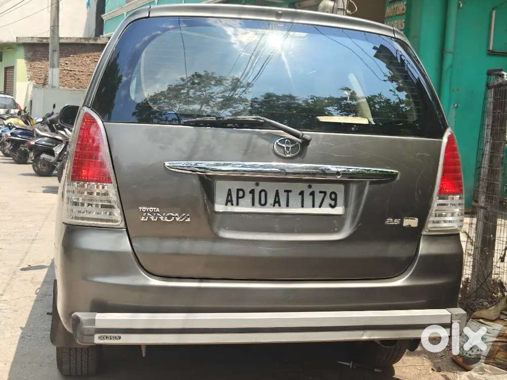 Toyota Innova 2009 Diesel 144246 Km Driven