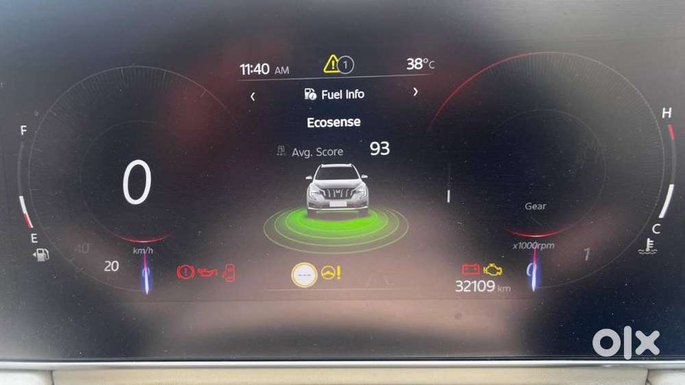 Mahindra Xuv700 Ax 3 Diesel Mt 7 Str (e), 2023, Diesel