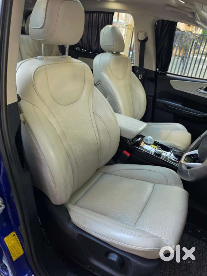 Mahindra Xuv700 2.2 Ax 7 Diesel At Luxury Pack Str, 2023, Diesel