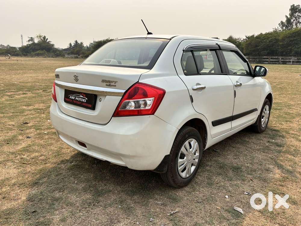 Maruti Suzuki Swift Dzire 1.2 Vxi Bsiv, 2014, Petrol