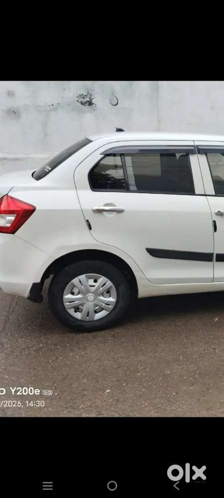 Maruti Suzuki Dzire 1.2 2015