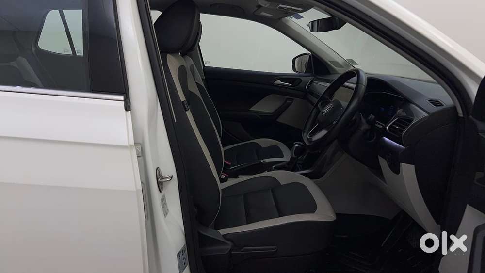 Volkswagen Taigun Topline 1.0 Tsi At (electric Seats), 2023, Petrol