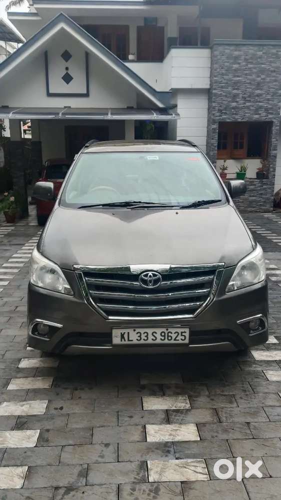 Toyota Innova 2012 Petrol 7 Str