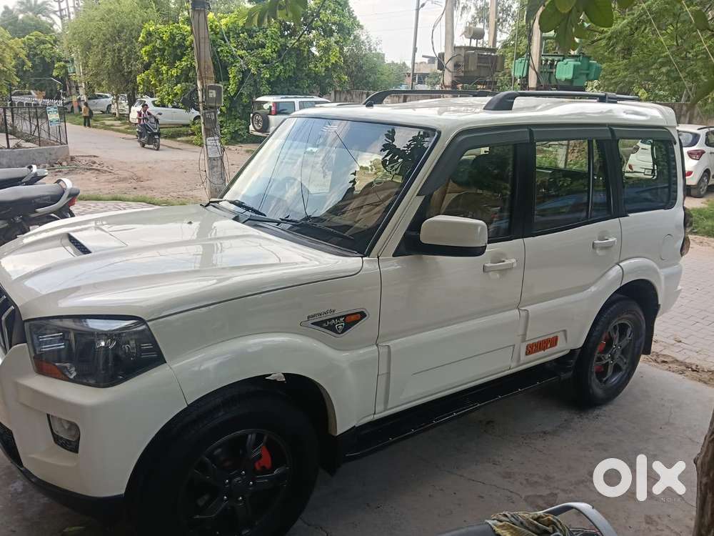 Mahindra Scorpio Classic 2.2 S 11 Mt 7 Str, 2017, Diesel