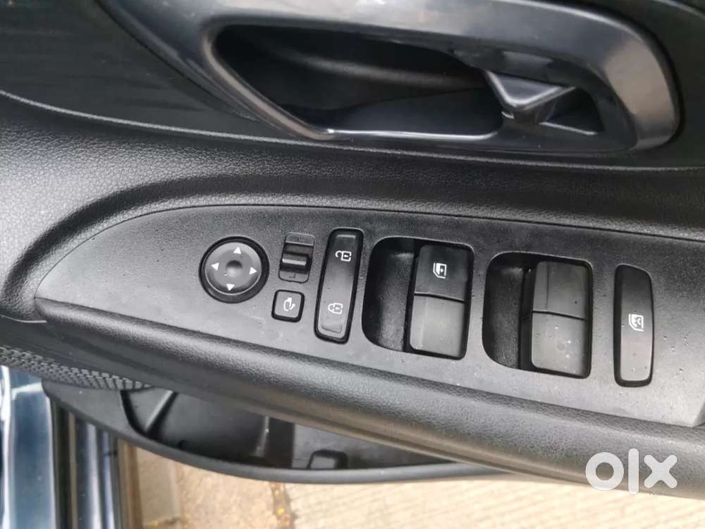 Hyundai I20 Sportz 1.2 Ivt, 2023, Petrol