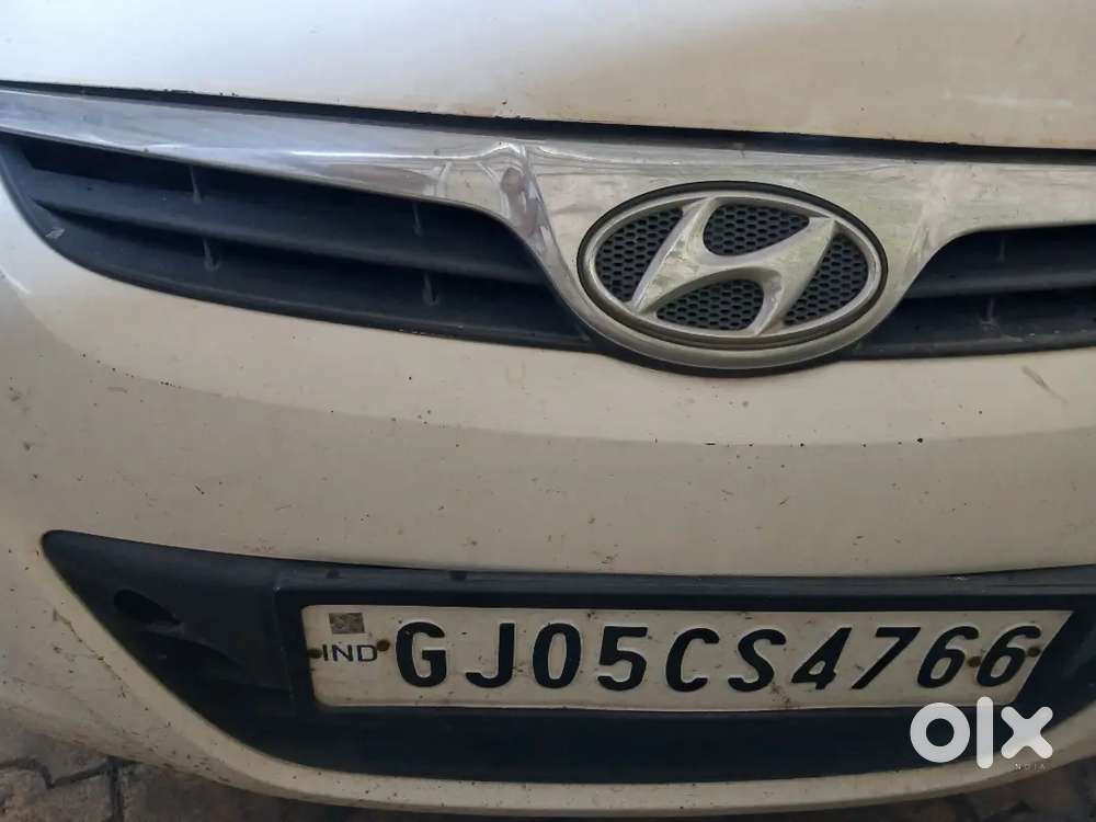 Hyundai I20 Sportz Petrol 2011