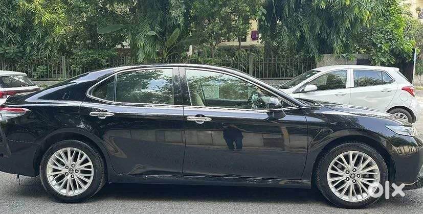 Toyota Camry Hybrid, 2019, Petrol