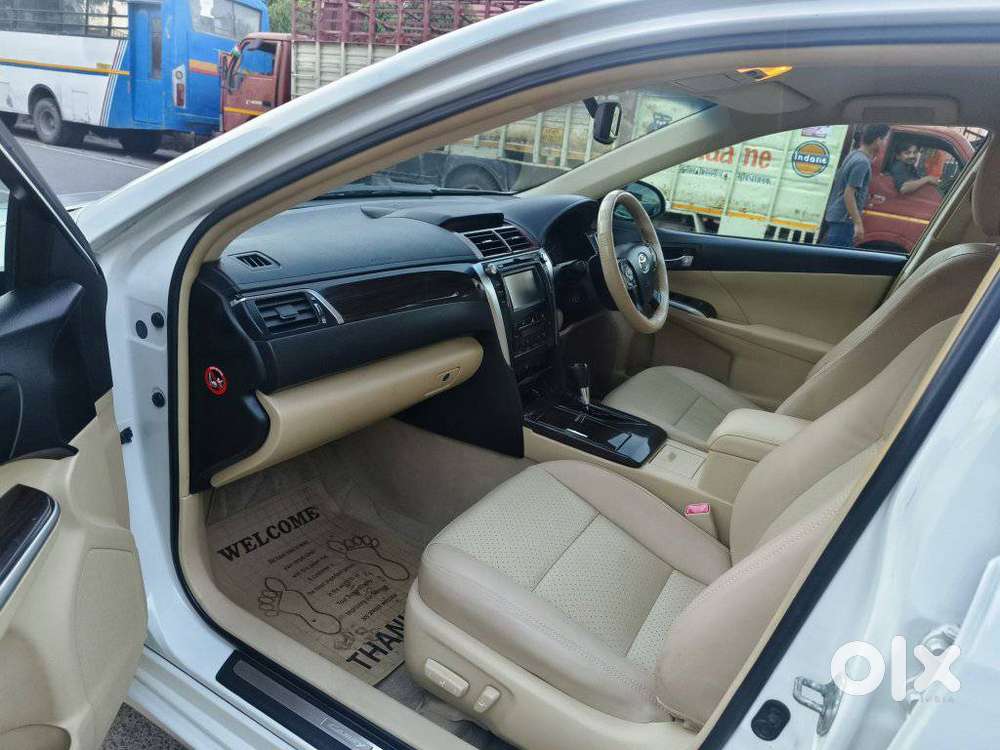 Toyota Camry 2.5 Hybrid, 2015, Petrol