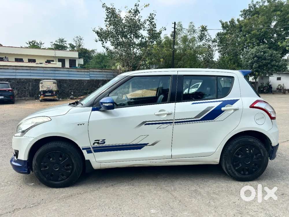 Maruti Suzuki Swift Vxi Bsiv, 2013, Petrol