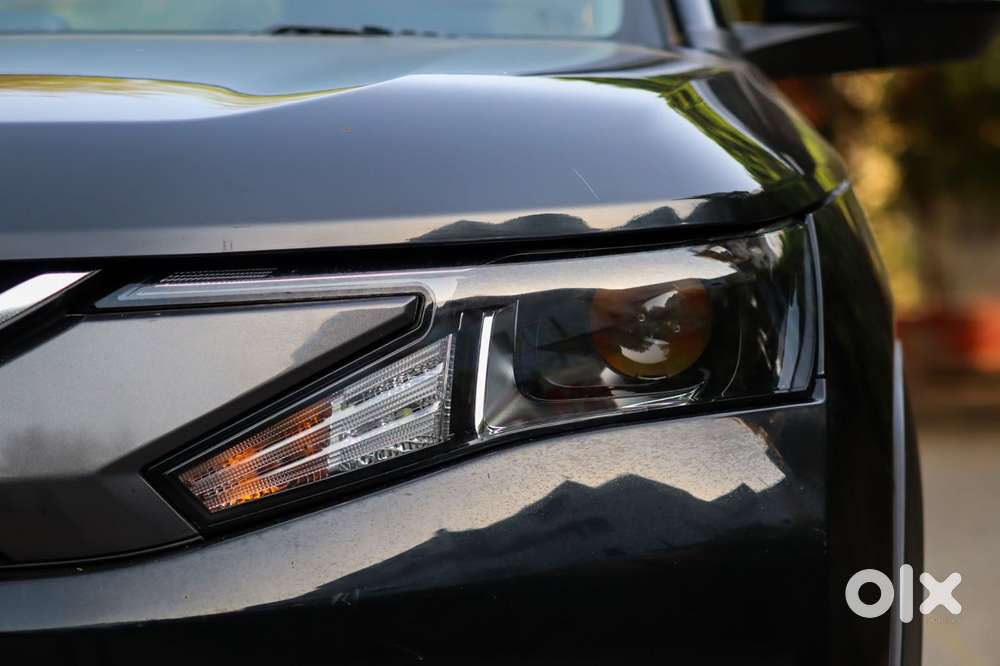 Maruti Suzuki Brezza 1.5 Vxi At Smart Hybrid, 2025, Petrol