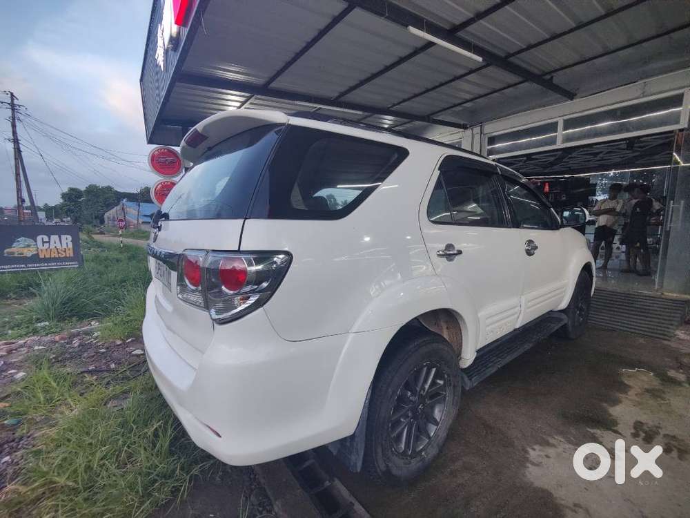 3.0 4x4 2012 Fortuner All Original