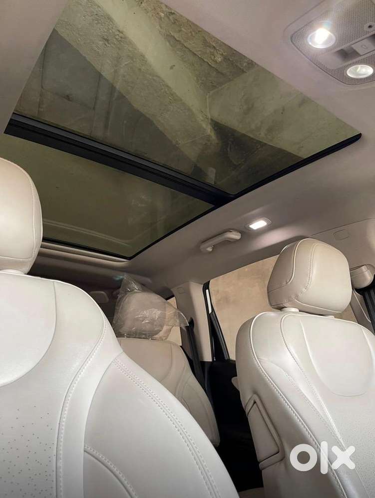 Mahindra Xuv700 Ax7l 2022