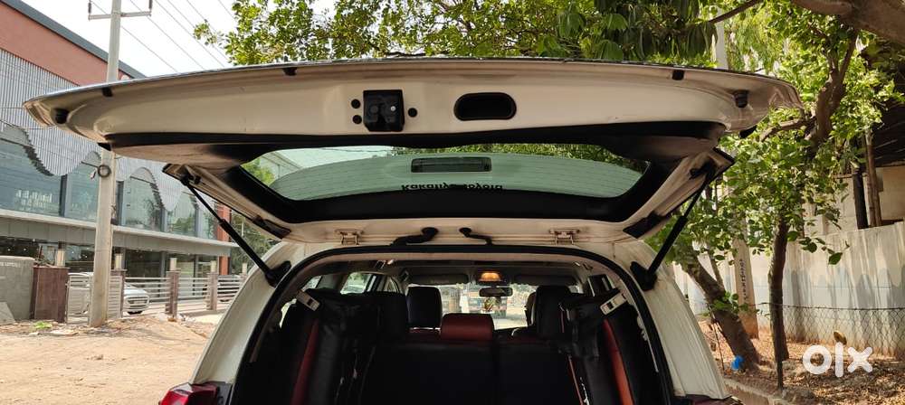Toyota Innova Crysta 2.4 V 8 Str, 2018, Diesel