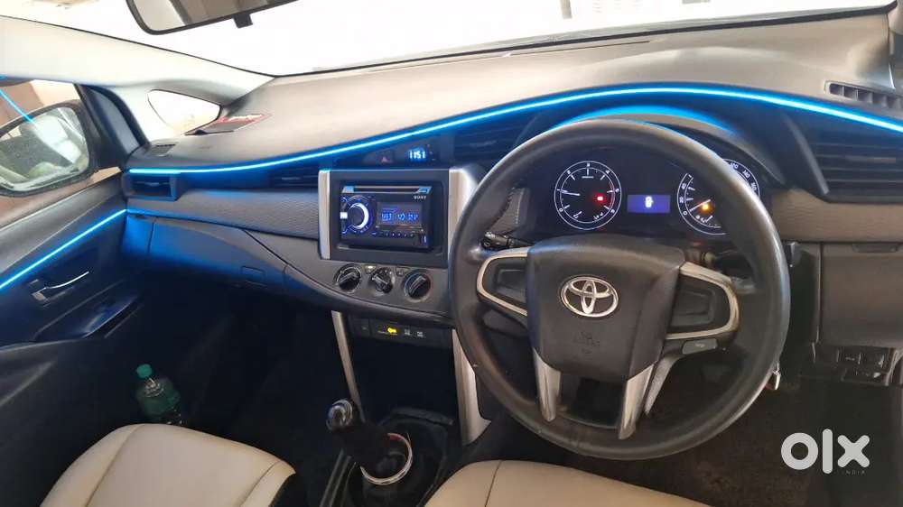 Toyota Innova Crysta 2017 Diesel 220000 Km Driven