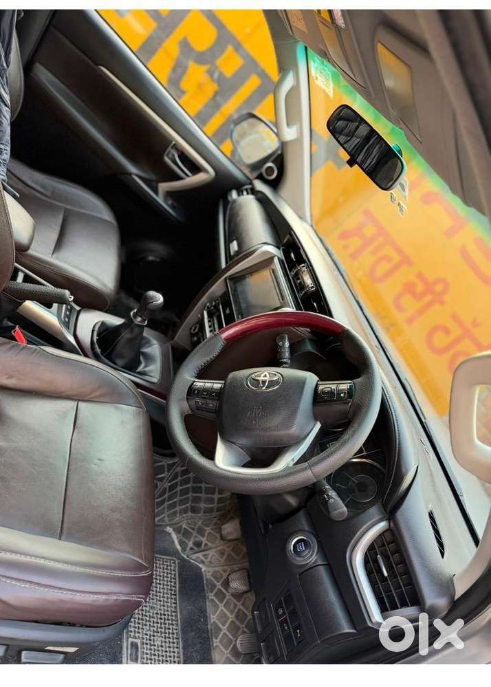 Toyota Fortuner Legender 2017 Diesel 70000 Km Driven