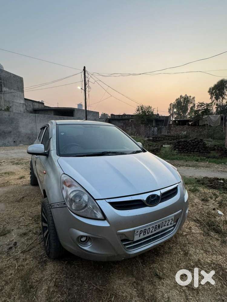 Hyundai Elite I20 2011 Diesel 110000 Km Driven