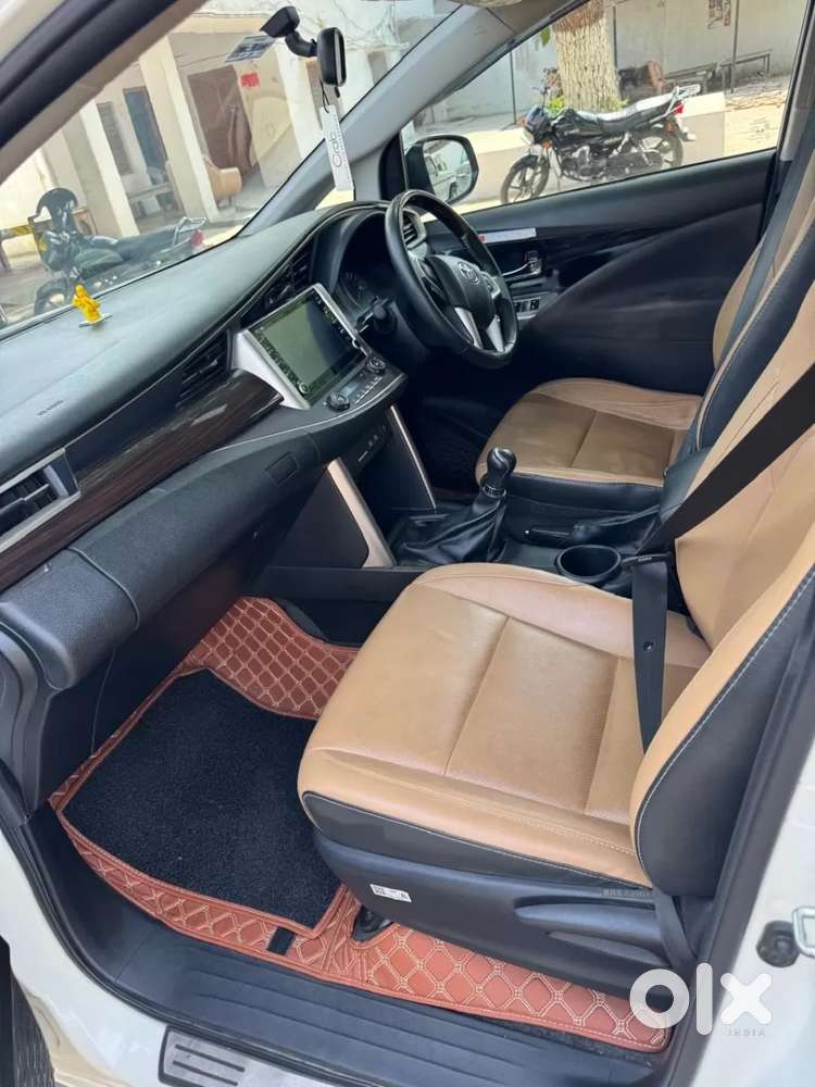 Toyota Innova Crysta [2020-ongoing] 2.4 Zx 7 Str, 2022, Diesel