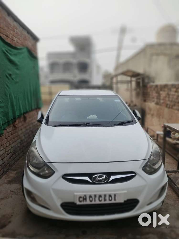 Hyundai Fluidic Verna 2011 Model