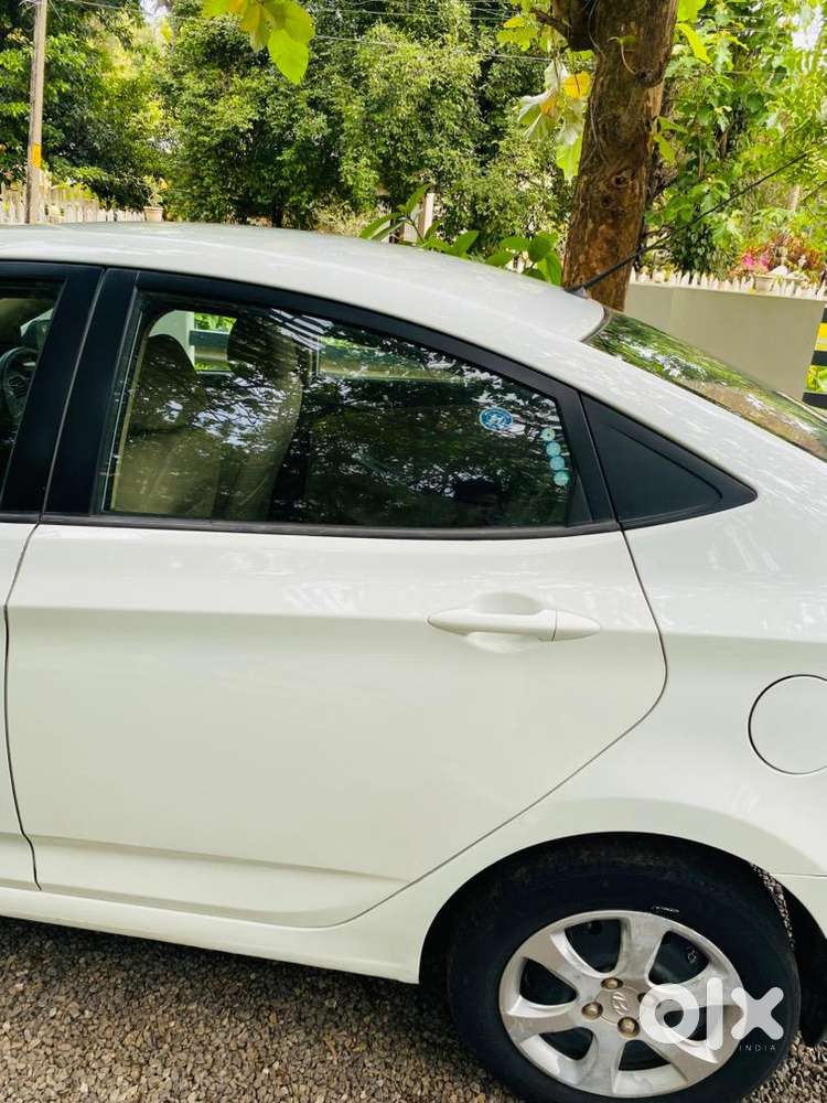 2011 Hyundai Verna Petrol  Excellent Condition  100198 Km