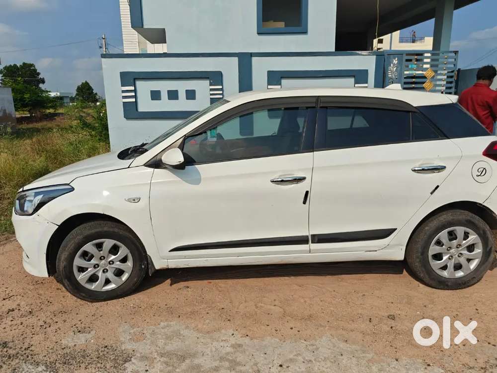 Hyundai I20 2016 Diesel 120000 Km Driven