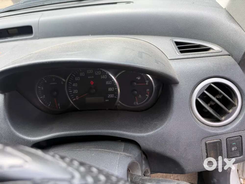 Maruti Suzuki Swift 2011 Diesel 90000 Km Driven