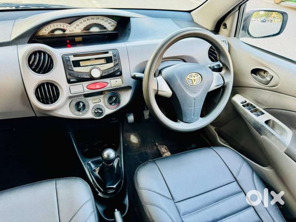 Toyota Etios Cross 1.5l V, 2011, Petrol