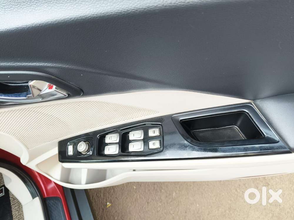 Mahindra Xuv300 W8 Diesel, 2022, Diesel