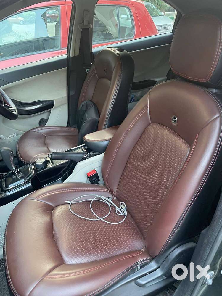 Automatic Diesel Engine, Sunroof, Cruise Control, Steering Control