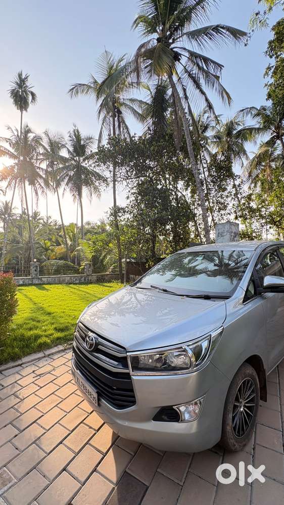 Toyota Innova Crysta 2018 G