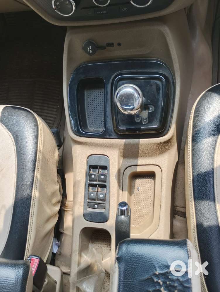 Mahindra Tuv 300 Mhawk100 T8 Amt, 2017, Diesel