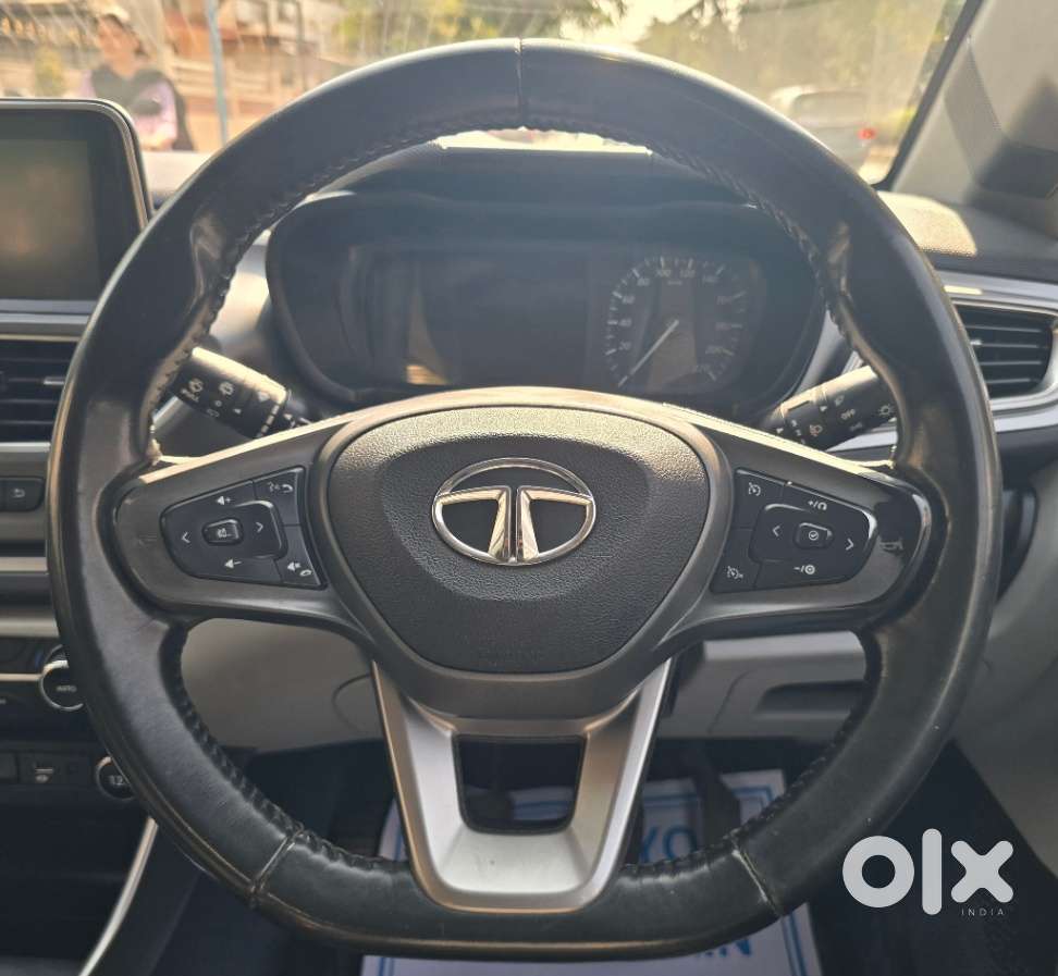 Tata Altroz Xz, 2020, Petrol