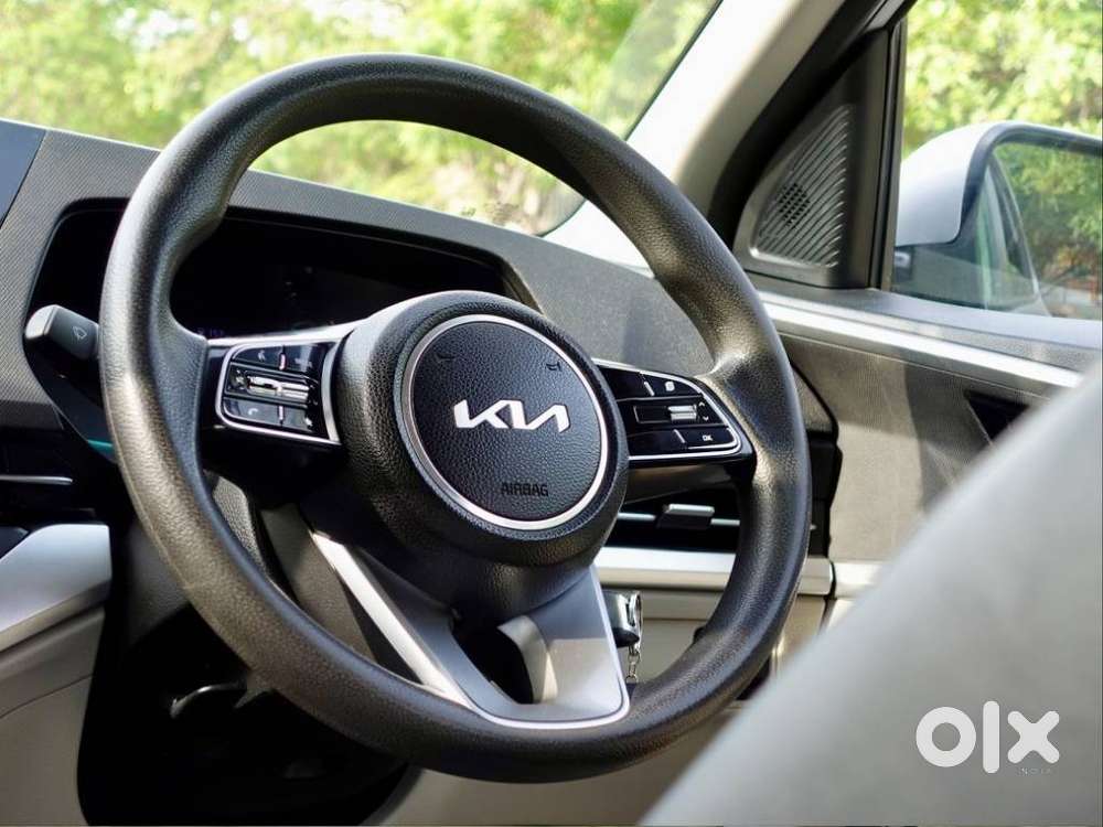 Kia Carens 1.4 Prestige 7 Str, 2023, Petrol