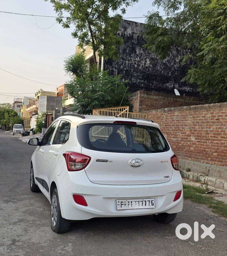 Hyundai Grand I10 2013-2016 Sportz, 2016, Petrol